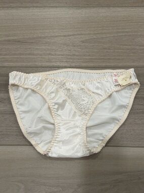 Vtg 90s Victoria's Secret Panties L Satin NWT Sheer Lace Jezebel